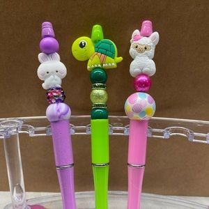 NWT HANDMADE EASTER/ANIMAL PENS